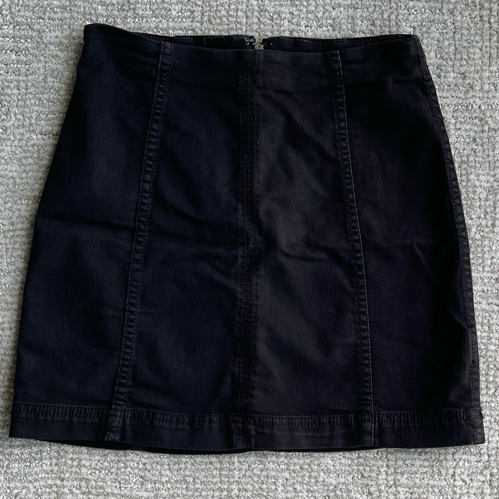 Free People Denim skirt $4.99 SHIPPING